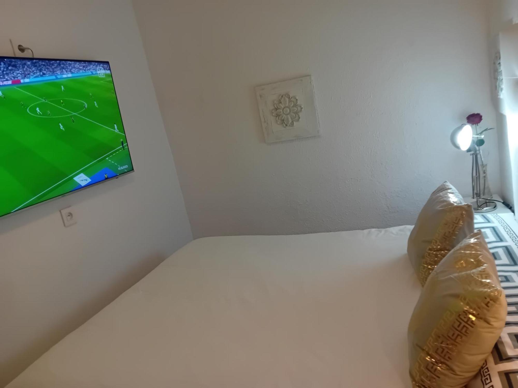 Apartamento Compartido Excelente Ubicacion Ел Прат де Льобрегат Екстериор снимка